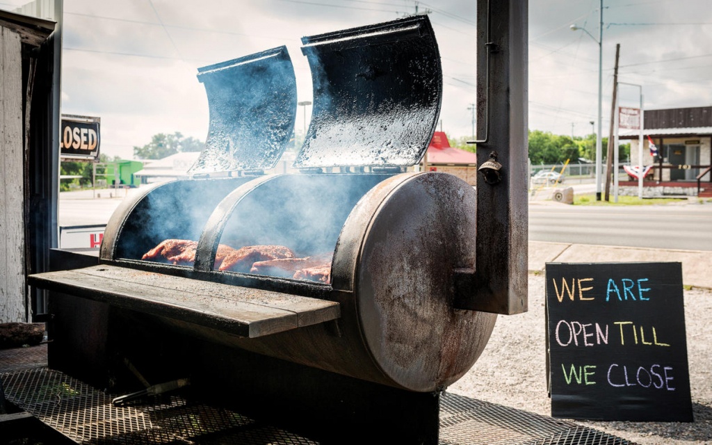 Road Map: The Best Pitmaster Pit Stops In Texas – Texas Monthly - Texas Road Map 2018